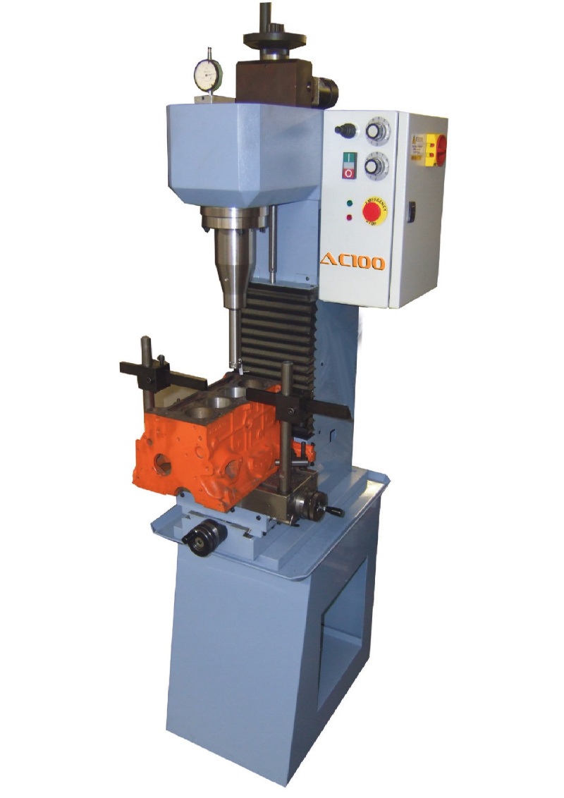 Станок для рассверливания цилиндров Comec AC100